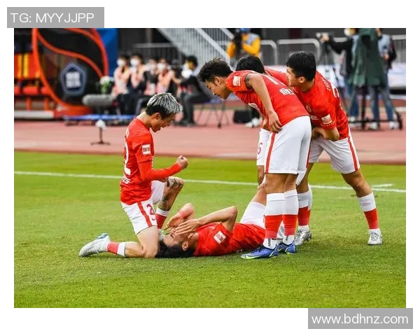 广州足球队选拔赛表现分析与状态评估全面解读